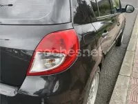 Usado Renault Clio II Exception 75 CV (55 kW) 2010 Negro Berlina