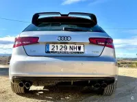 Usado Audi A3 Advanced 125 CV (91 kW) 2015 Gris / plata Berlina
