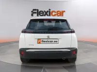 Usado Peugeot 2008 Active 110 CV (80 kW) 2021 Blanco SUV