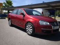 Usado VW Jetta Trendline 105 CV (77 kW) 2007 Granate Berlina