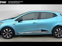 Używany Renault Clio V LIMITED 91 KM (66 kW) 2022 Niebieski Sedan/Limuzyna