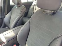 Usado Mercedes C300e 313 CV (230 kW) 2025 Plateado Familiar