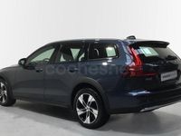 Usado Volvo V60 CC Core 197 CV (144 kW) 2022 Azul Familiar