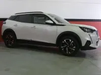 Usado Peugeot 2008 Allure 130 CV (95 kW) 2021 SUV