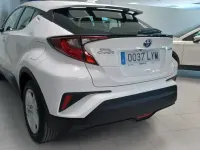 Usado Toyota C-HR Active 122 CV (89 kW) 2022 Otro SUV