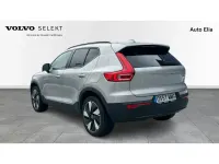 Käytetty Volvo XC40 Core 185 kW (252 HP) 2023 Harmaa Katumaasturi
