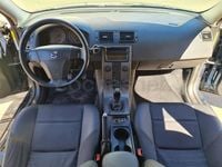 Usado Volvo S40 Kinetic 136 CV (100 kW) 2005 Azul Berlina