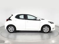 Usado Toyota Yaris Business Edition 116 CV (85 kW) 2021 Blanco Berlina