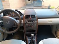 Usado Mercedes A160 Exclusive 95 CV (69 kW) 2011 Negro Monovolumen