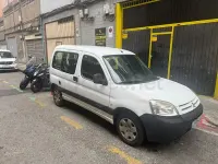 Usado Citroën Berlingo First 75 CV (55 kW) 2009 Blanco Monovolumen