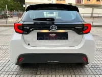 Używany Toyota Yaris Hybrid Business Edition 116 KM (85 kW) 2022 Biały Sedan/Limuzyna