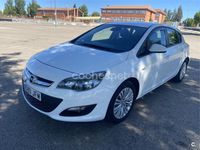 Usado Opel Astra Selective 110 CV (80 kW) 2015 Blanco Berlina