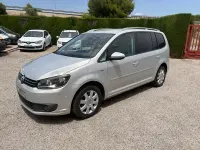 Usado VW Touran Business 105 CV (77 kW) 2014 Gris / plata Monovolumen