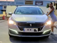Usado Peugeot 508 SW Active 120 CV (88 kW) 2018 Gris Familiar