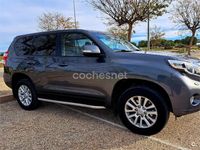 Usado Toyota Land Cruiser Limited 177 CV (130 kW) 2015 Gris / plata SUV