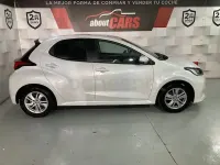 Usado Toyota Yaris 125 CV (91 kW) 2022 Blanco Utilitario