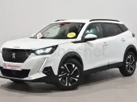 Usado Peugeot 2008 Allure 110 CV (80 kW) 2022 Blanco SUV