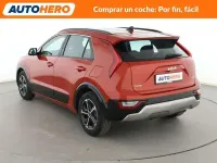 Käytetty Kia Niro 182 HP (133 kW) 2023 Oranssi Katumaasturi