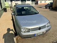Usado VW Golf IV Conceptline 100 CV (73 kW) 2001 Gris / plata Berlina