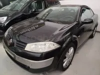 Usado Renault Mégane Cabriolet Dynamique 115 CV (84 kW) 2005 Negro Descapotable