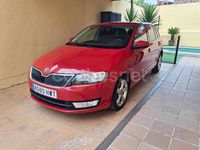 Usado Skoda Rapid Active 90 CV (66 kW) 2014 Rojo Berlina