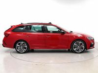 Usado Skoda Octavia RS 245 CV (180 kW) 2024 Rojo Familiar