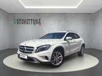 Usado Mercedes GLA200 Urban 136 CV (100 kW) 2016 Blanco SUV