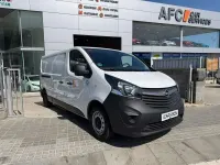 Usado Opel Vivaro Expression 95 CV (69 kW) 2018 Blanco Monovolumen