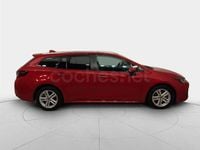 Usado Toyota Corolla Active 122 CV (89 kW) 2019 Rojo Familiar