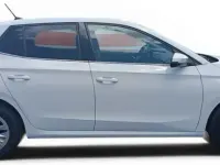 Usado Skoda Fabia Selection 95 CV (69 kW) 2024 Blanco Utilitario