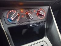 Usado VW Polo Advance 95 CV (69 kW) 2021 Gris / plata Berlina