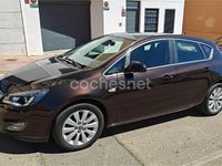 Usado Opel Astra Excellence 110 HP (80 kW) 2012 Castanho Sedan