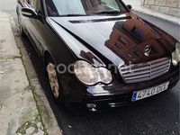 Usado Mercedes C220 Classic 143 CV (105 kW) 2004 Negro Berlina
