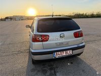 Usado Seat Ibiza Stella 68 CV (50 kW) 2001 Gris / plata Utilitario