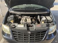 Usado Chrysler Voyager 150 CV (110 kW) 2005 Azul Monovolumen