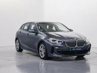 Usado BMW 118 M Sport 150 CV (110 kW) 2021 Gris / plata Utilitario