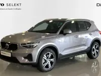 Usado Volvo XC40 Plus 163 CV (119 kW) 2024 Gris / plata SUV