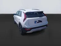 Usado Kia Niro 141 CV (103 kW) 2023 Blanco SUV