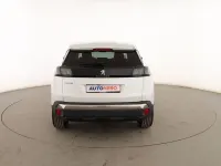 Usado Peugeot 3008 Allure 130 CV (95 kW) 2022 Blanco SUV