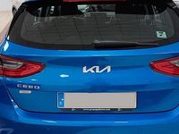 Usado Kia Ceed 136 CV (100 kW) 2024 Blue flame Utilitario