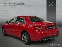 Usado Mercedes CLA180 122 CV (89 kW) 2017 Rojo Berlina
