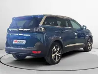 Usado Peugeot 5008 Allure 132 CV (97 kW) 2024 Azul SUV
