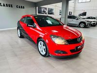 Usado Opel Astra GTC Sport 125 CV (91 kW) 2005 Rojo Berlina