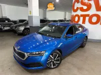 Usado Skoda Octavia Ambition 204 CV (150 kW) 2021 Azul Berlina