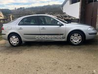 Usado Renault Laguna II Authentique 100 CV (73 kW) 2002 Gris / plata Berlina