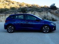 Usado Hyundai i20 100 CV (73 kW) 2022 Azul Utilitario
