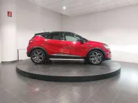 Usado Renault Captur Zen 145 CV (106 kW) 2022 Rojo SUV