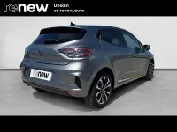 Usado Renault Clio V Techno 100 CV (73 kW) 2025 Gris Berlina