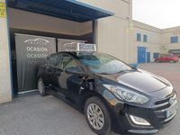 Usado Hyundai i30 100 CV (73 kW) 2016 Negro Berlina