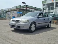 Usado Opel Astra Comfort 100 CV (73 kW) 1999 Gris / plata Familiar